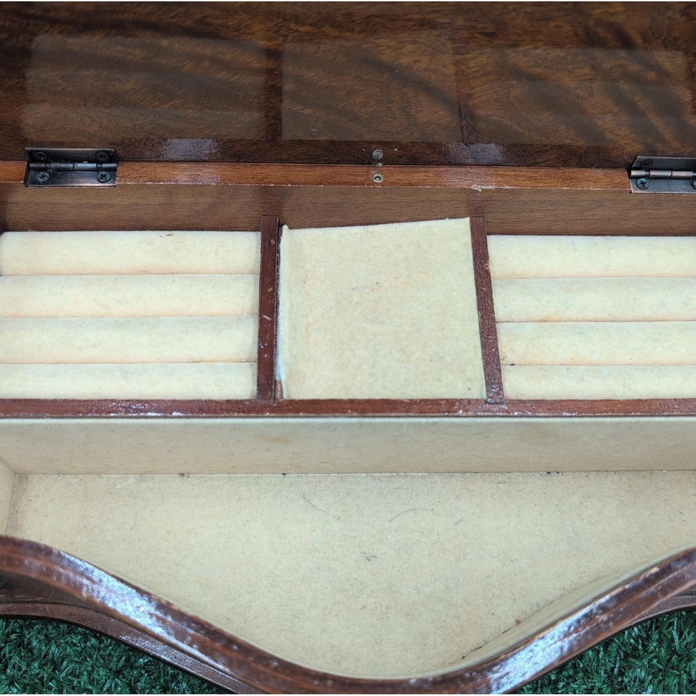 Vintage Linden Wood Floral Inlaid Music Box / Jewelry Box - Musical Theme - Picture 4 of 7